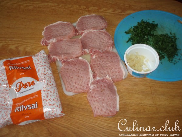 СВИНИНА С СУХАРЯМИ