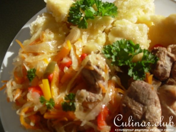 Дрожжевые галушки на квашенной капусте - Dampfnudeln auf Sauerkraut (brliche Art)