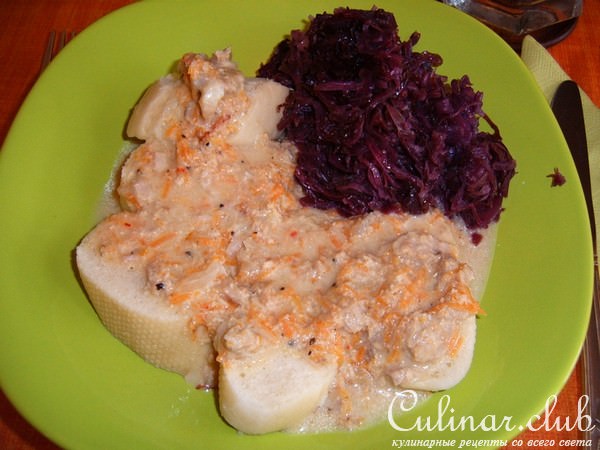 VADAS HS-Мясо по охотничьи со сметаной с кнедли и с тушеной капустой