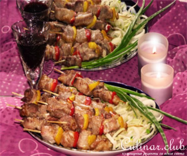 шашлык с настоящим дымком из девятого этажа, ну очень вкусный.
