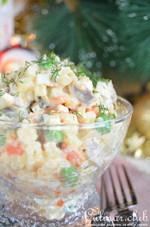 Оливье с куриными пупочками