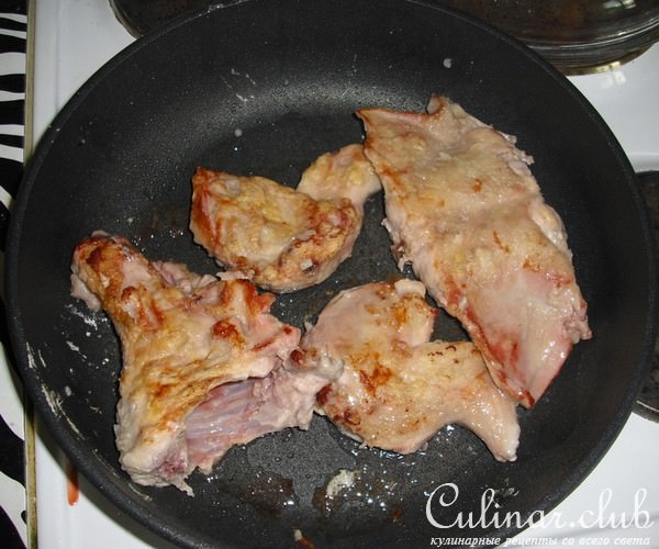 кролик в сметане
