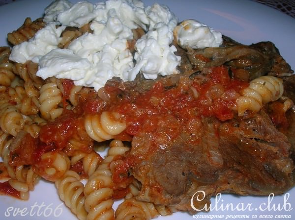 БАРАНИНА под красным соусом с макаронами по-КРИТСКИ