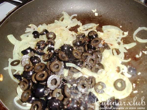 Конвертики с шпинатом, мясом и маслинами+ салат из вешенок (дуэль)