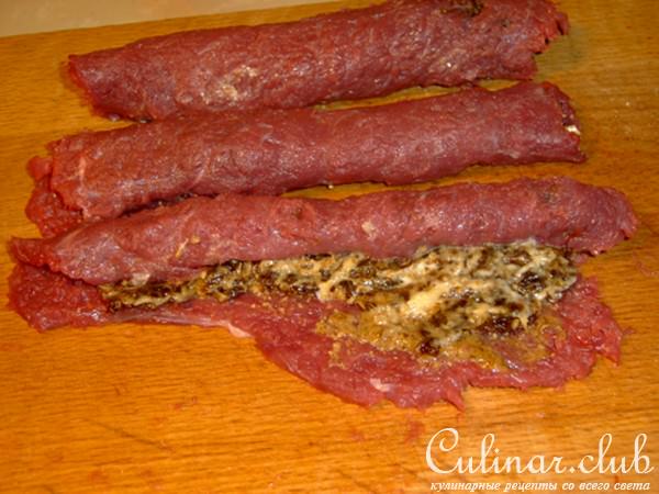 Телячьи рулетики в сальнике (Дуэль)