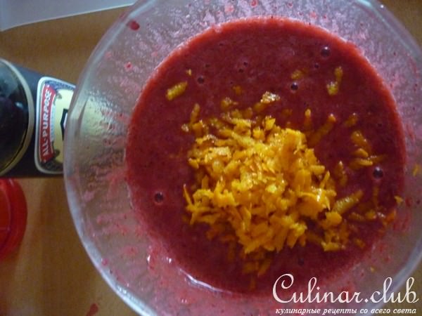 Мясо, запечённое в бруснично-апельсином соусе