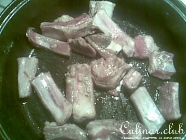 Тушеный картофель с ребрами