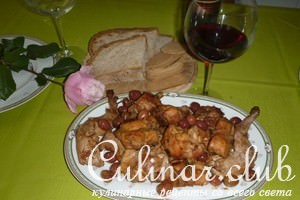 Кролик по-охотничьи с оливками
