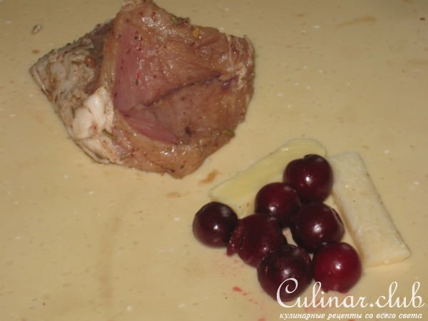 Нежная свинина с вишенкой(Дуэль)