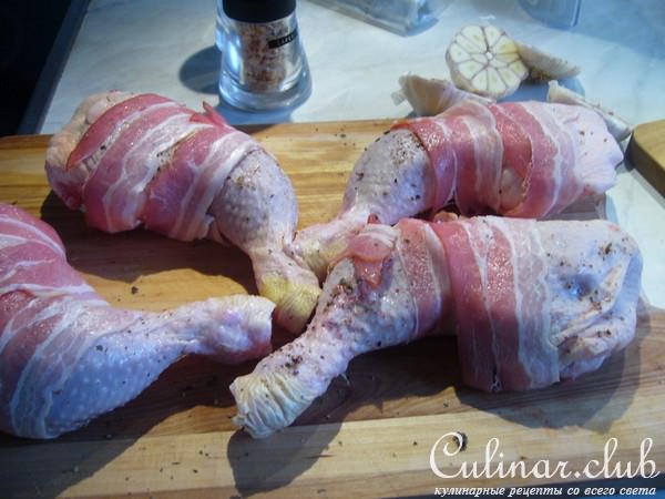 Чесночные куриные окорочка, запеченные в рукаве