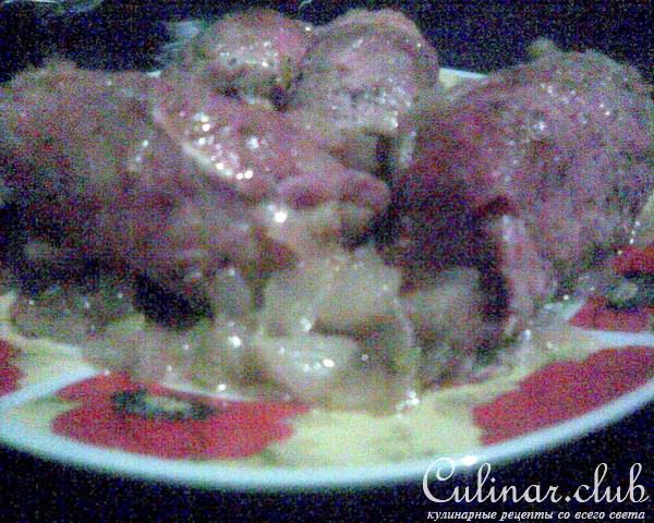 Свиные рулетики с пряной яблочной начинкой