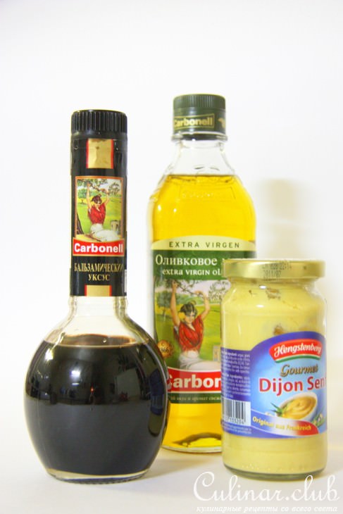 Свинина под яично-каперсовым соусом.