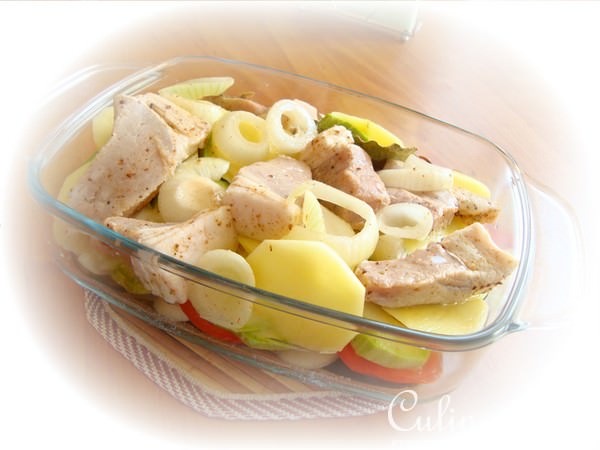 Мясо с овощами из духовки.