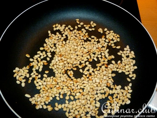 Иорданский плов с мясом и кедровыми орешками