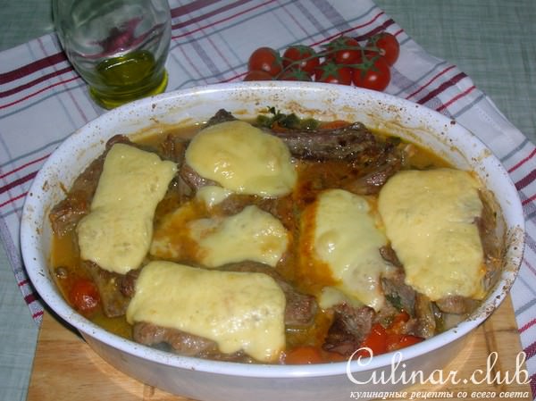 Телятина с помидорами черри