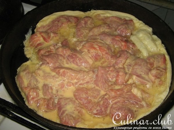 Мясо жареное, очень нежное и сочное.
