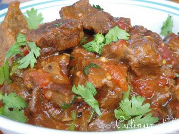 Мясо томлёное с помидорами,грибами и вином ! ! !