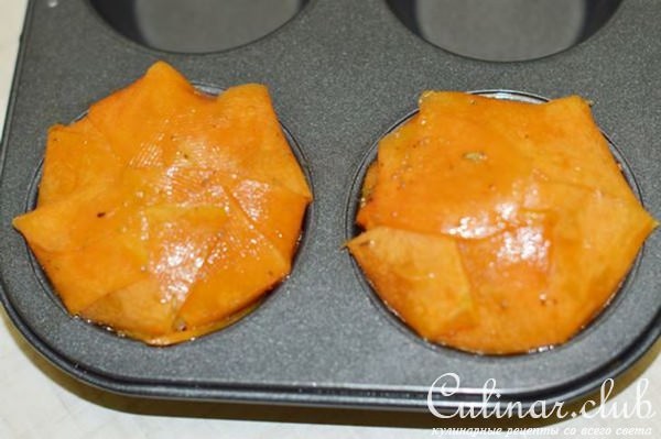 Тыквенные мешочки с курицей и овощами.
