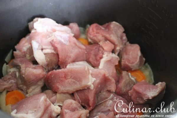 Мясное рагу с фасолью