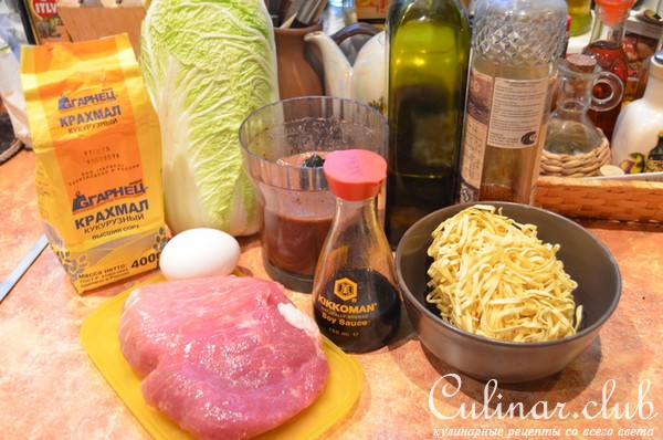 Яичная лапша со свининой и пекинской капустой