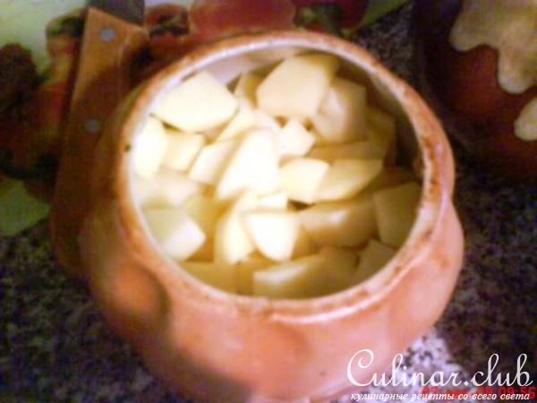 Говядина с картошкой, тушенная в горшочках(Вариант.