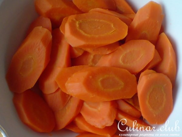 Мясо с овощами под базиликово-лимонным маслом