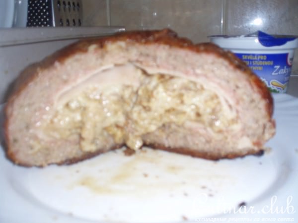 Мясной колобок с сюрпризом(не проходить мимо!!!!)