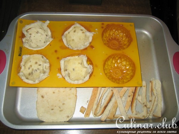 куриные медальоны с хлебными корзинками