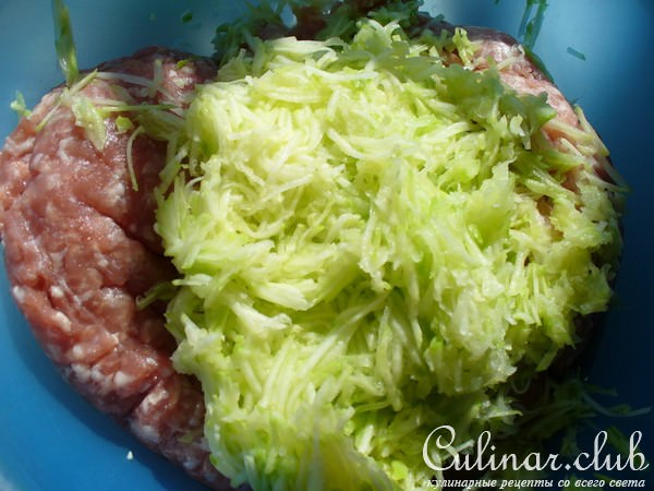 Котлетки свинные с кабачком и рисом ( запечёные в духовке)