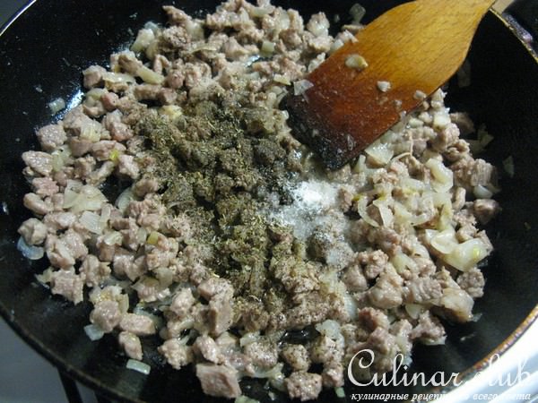 Постное заварное тесто на вареники и пельмени + мясные розочки с грибным соусом