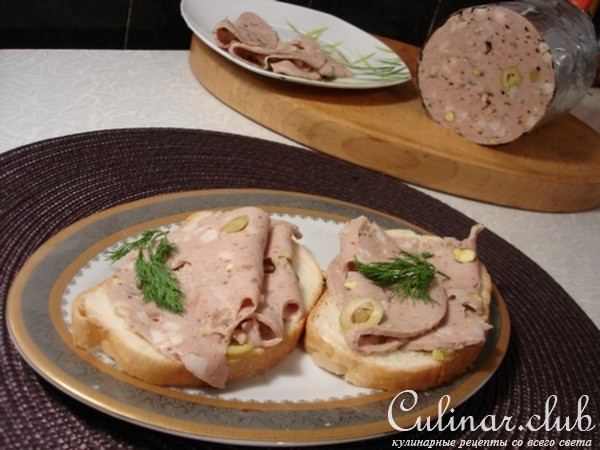 Домашняя мортаделла с оливками.