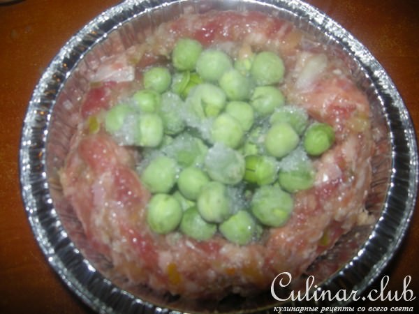 Мясо-кабачковые маффины с начинкой