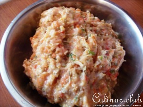 Голубчики из китайской капусты+куриные котлетки на картофельных подушечках (фарш экспериментальный)