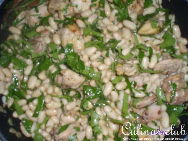 Курица с фасолями