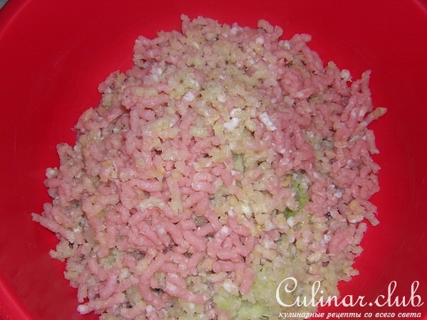 КОТЛЕТЫ ИЗ СВИНИНЫ ПО-КАЗАЦКИ С КАПУСТОЙ