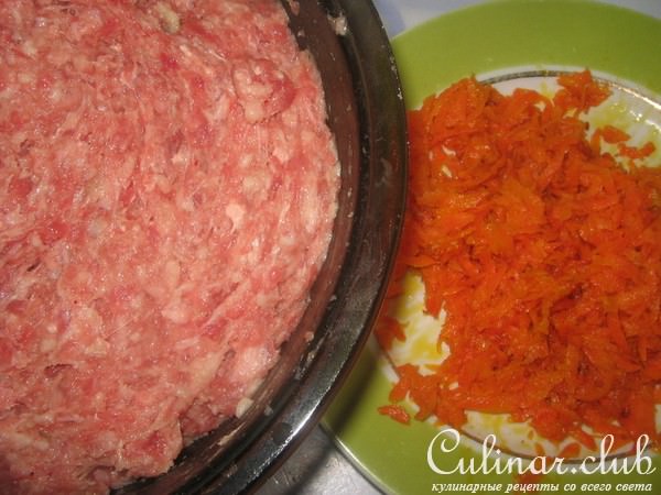Котлеты с начинкой из морковки.