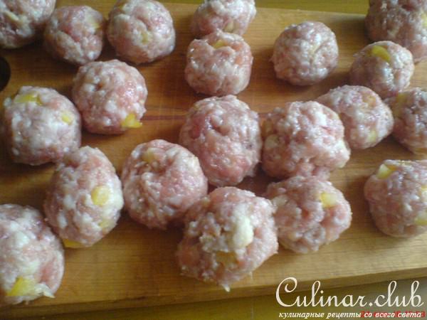 Куриные тефтельки сырном соусе