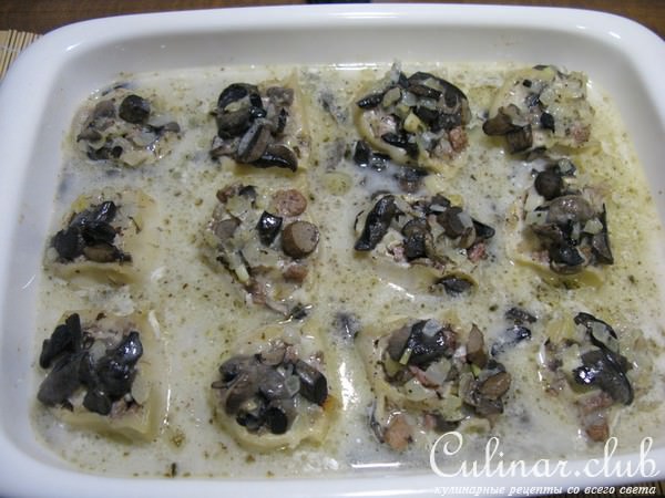 Постное заварное тесто на вареники и пельмени + мясные розочки с грибным соусом