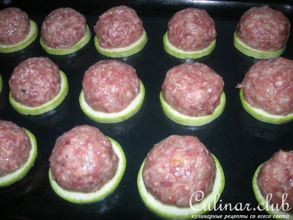 Ленивые голубцы (башенки с кабачками).