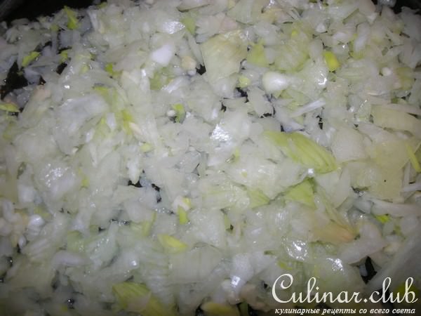 Куриные котлеты с соусом из щавеля