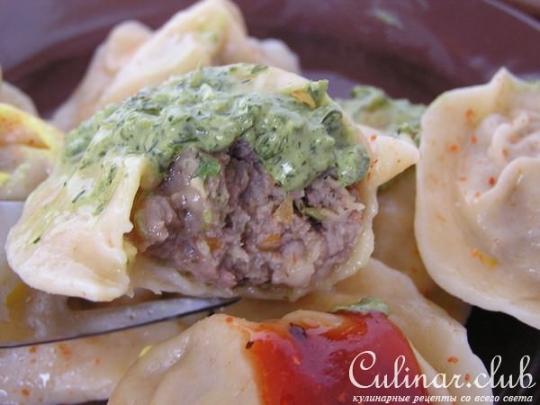 Пельмени c фаршем из курицы, ветчины и говядины