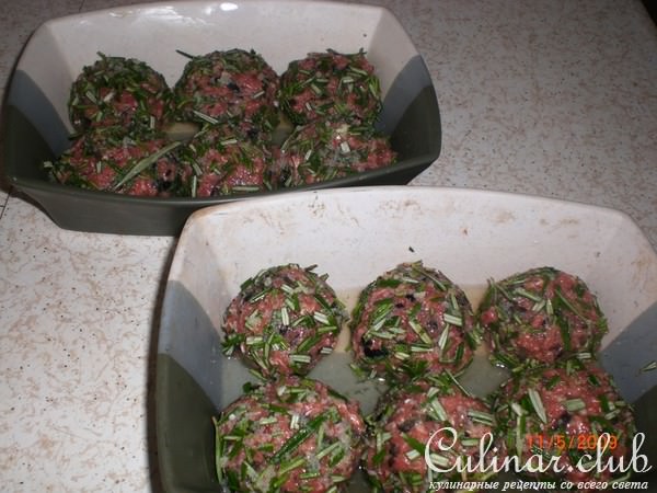 Мясные тефтели с маслинами,фетой и рoзмарином