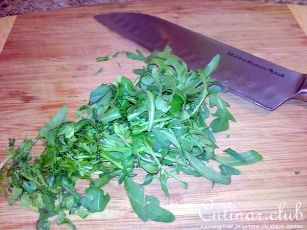 Паста с рукколой и домашними заправками, потенциально ежевечернее блюдо