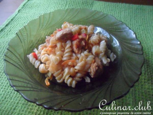 Паста с курицей и овощами "Летнее раздолье"
