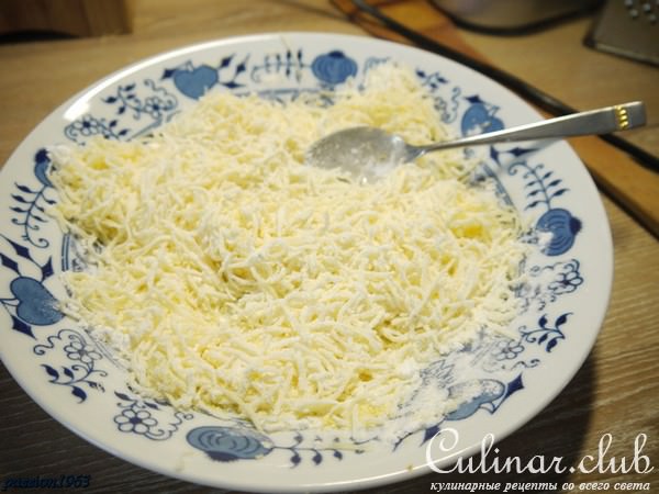Макароны по-милански с баклажанами и помидорами в хрустящей сырной панировке