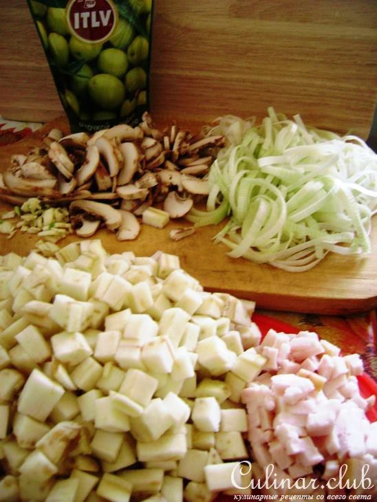 Капеллини с грибами и баклажанами в сливочном соусе. Capellini with eggplant and mushrooms.