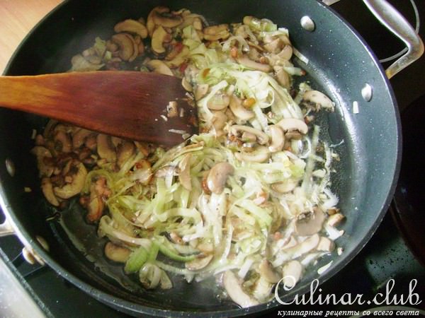 Капеллини с грибами и баклажанами в сливочном соусе. Capellini with eggplant and mushrooms.