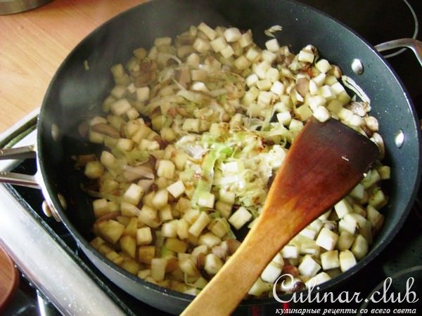 Капеллини с грибами и баклажанами в сливочном соусе. Capellini with eggplant and mushrooms.