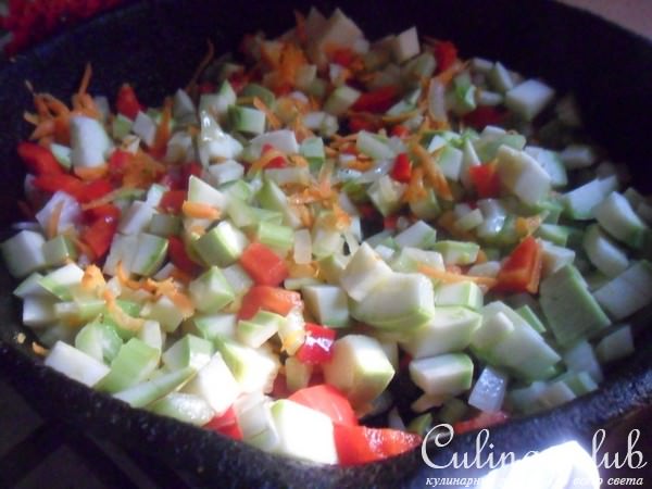 Паста с курицей и овощами "Летнее раздолье"