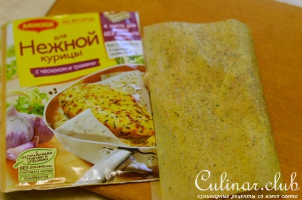 Куриное филе с картофелем на пару и шалфейным маслом.